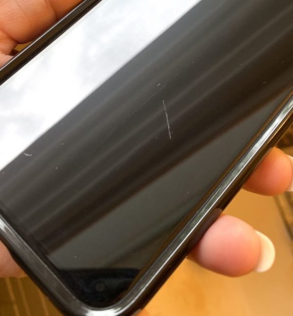 簡単に傷が Iphone11 11proのディスプレイ極端に弱い Iphone修理のダイワン